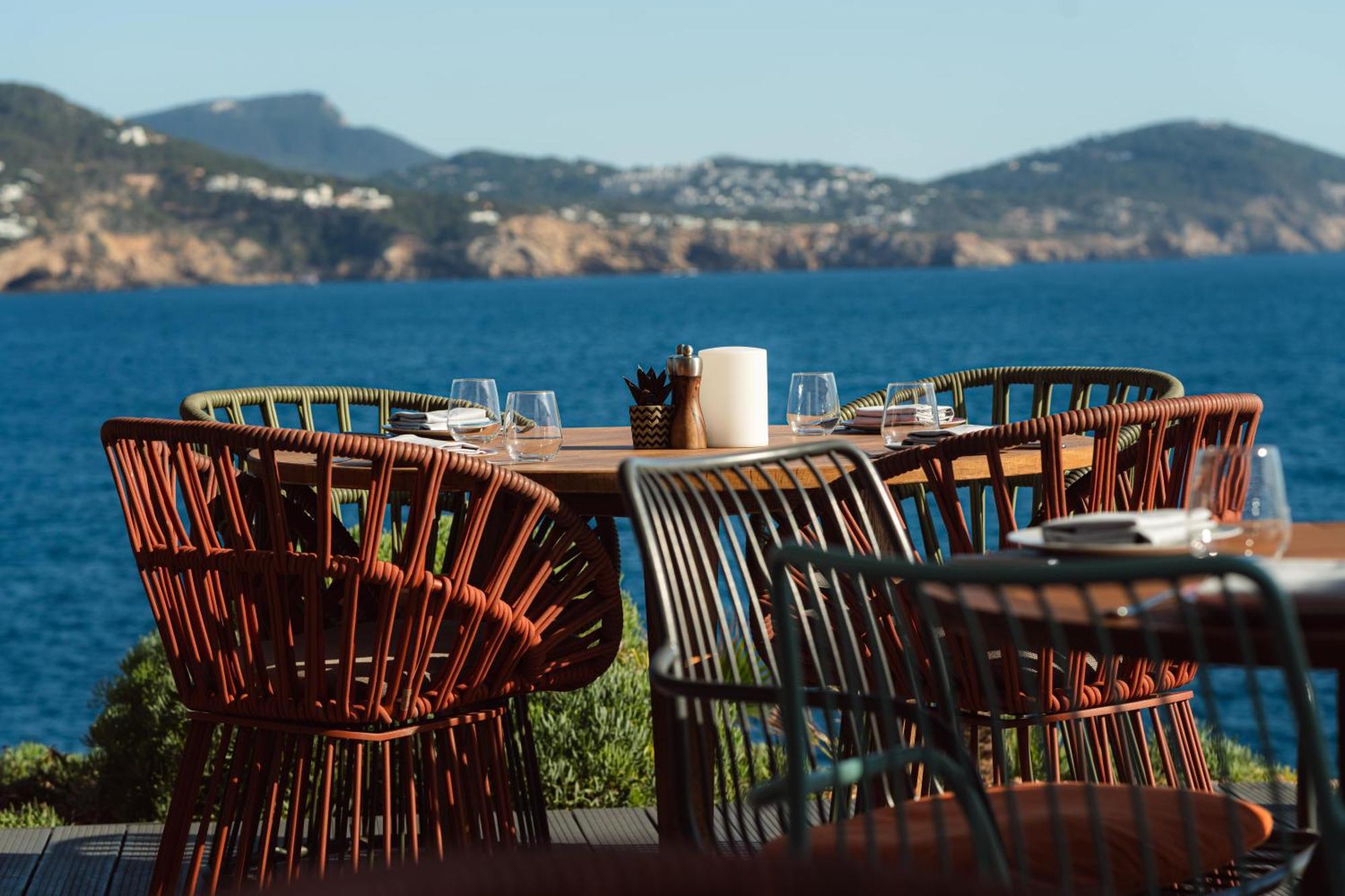 7Pines Resort Ibiza, Part Of Destination By Hyatt Sant Josep de sa Talaia Exterior photo